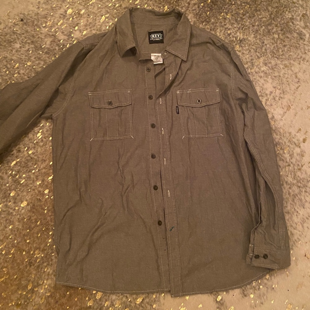 Key Est 1980 Chambray Henley Size Large